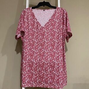 Floral V-Neck Red Top womens size 3XL